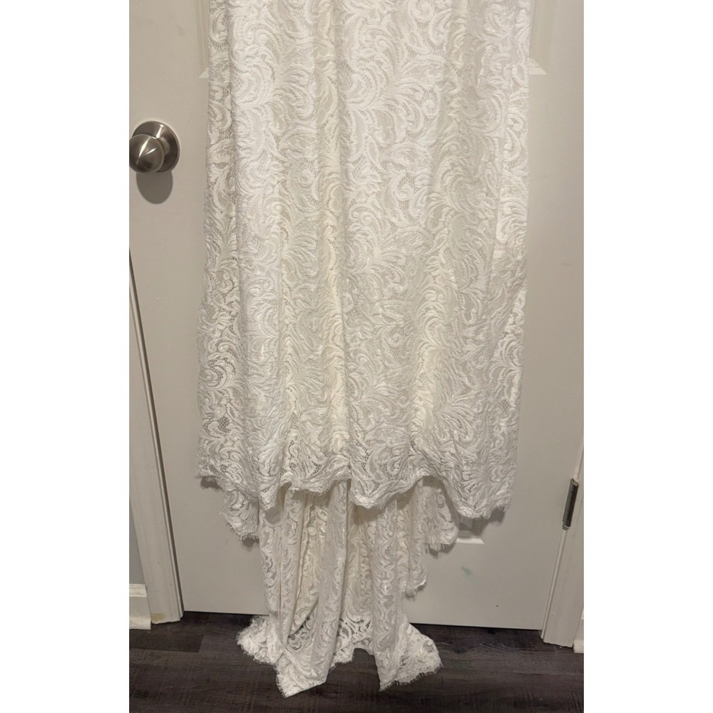 NWT Gorgeous Soft White Lace Long Sleeve Open Back Wedding Dress with Train - Picture 9 of 15